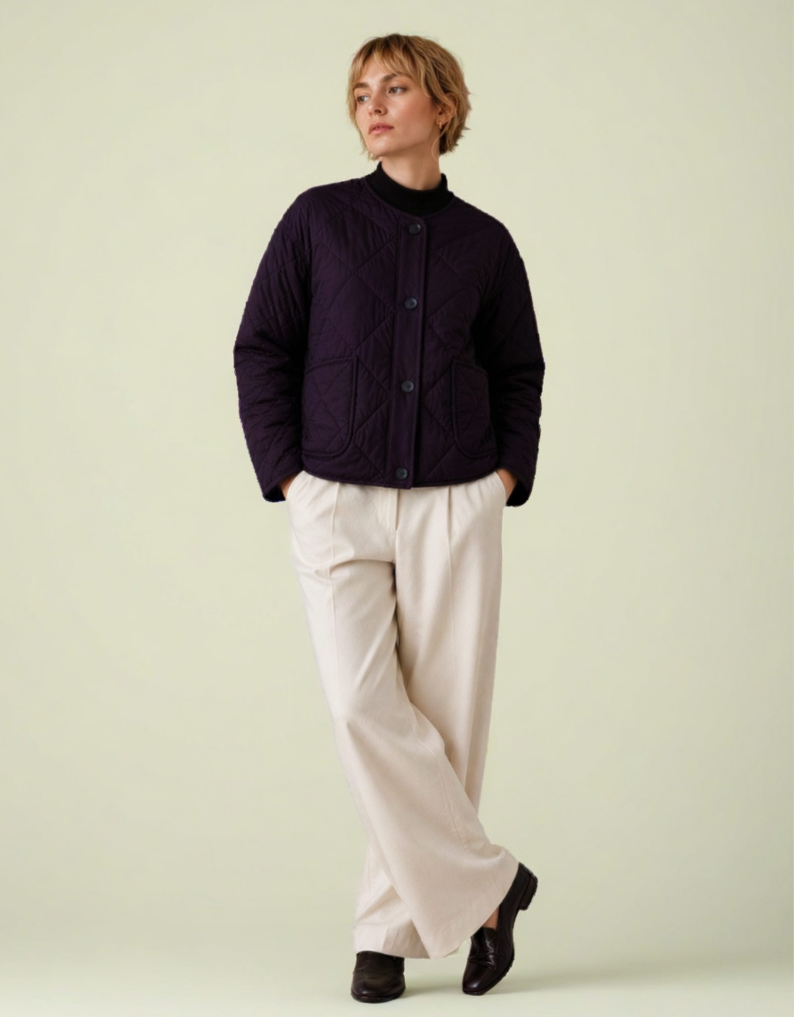 Giacca Donna Corta – Collo Tondo con Bottoni, Stile Casual